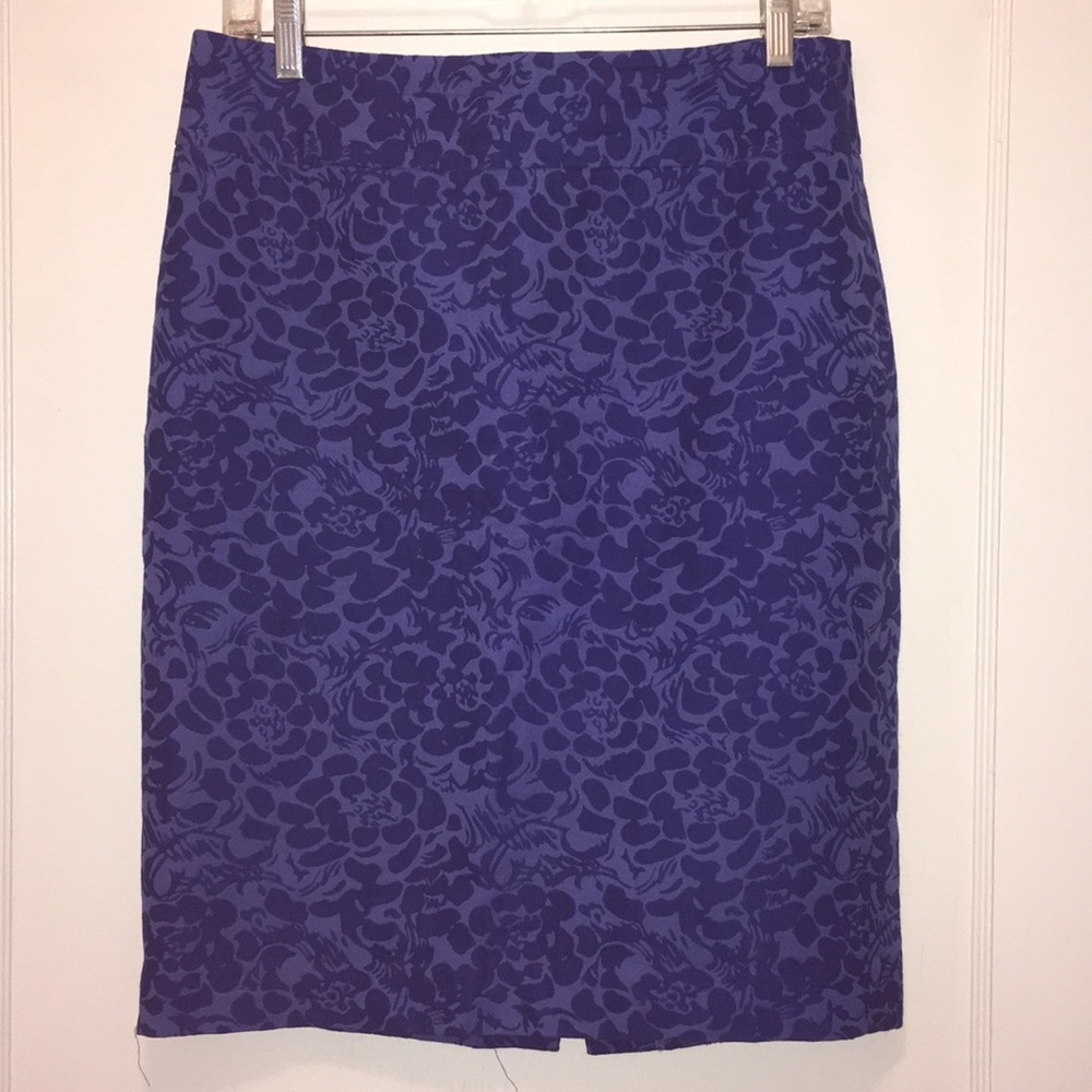 LOFT size 6 pencil skirt